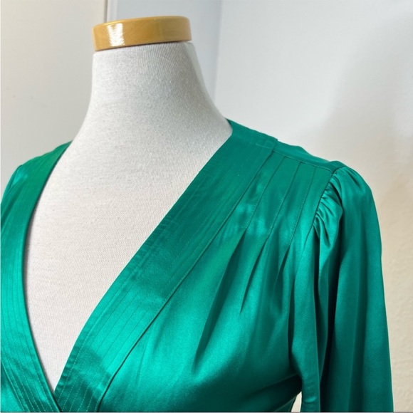 Diane Von Furstenberg | Ariana Silk Emerald Green Wrap, 4 - Picture 6 of 9